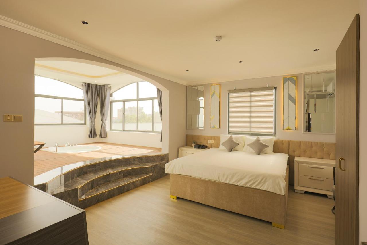 Phuoc Hung 3 Hotel Vĩnh Long Eksteriør billede