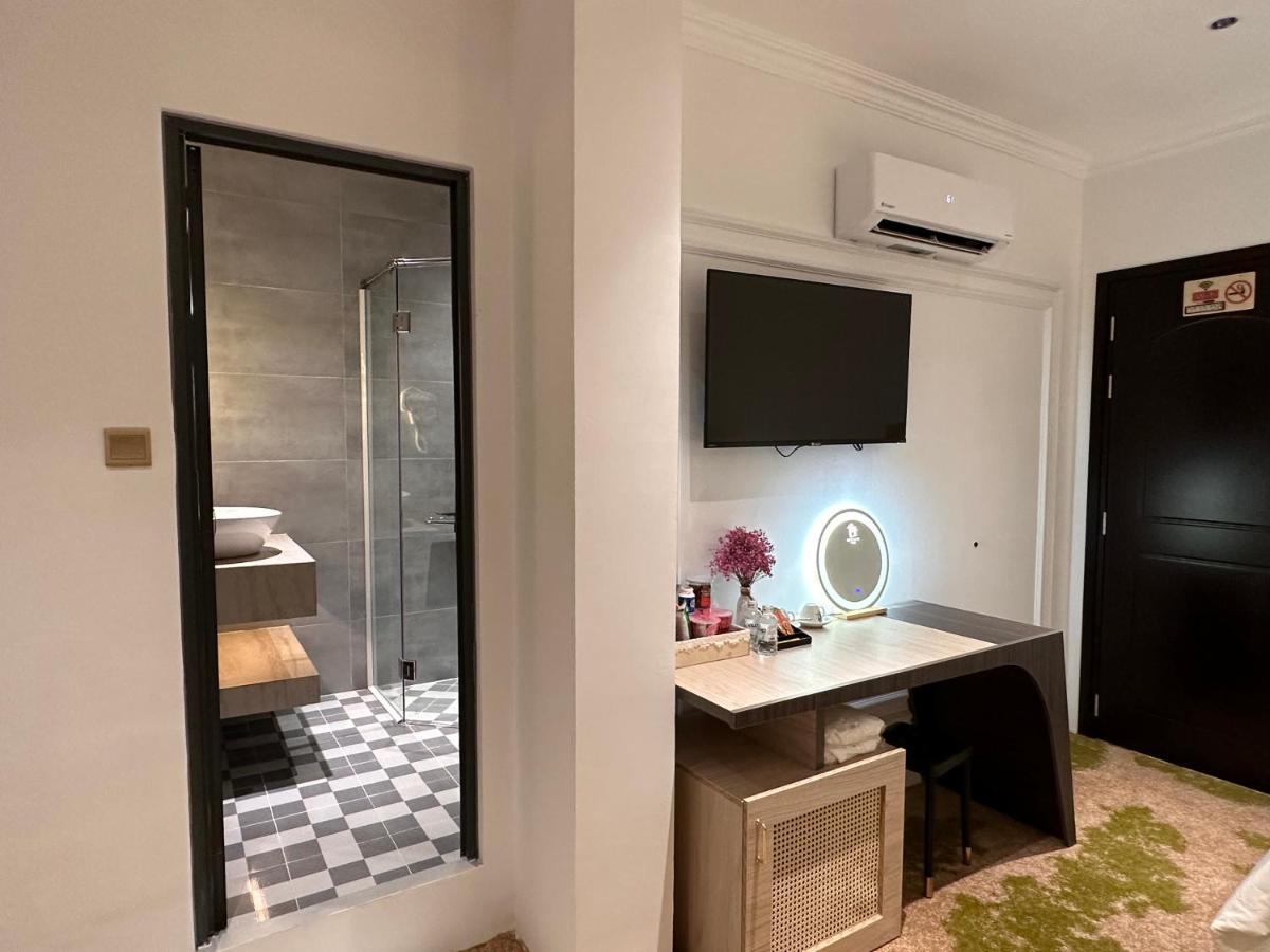 Phuoc Hung 3 Hotel Vĩnh Long Eksteriør billede